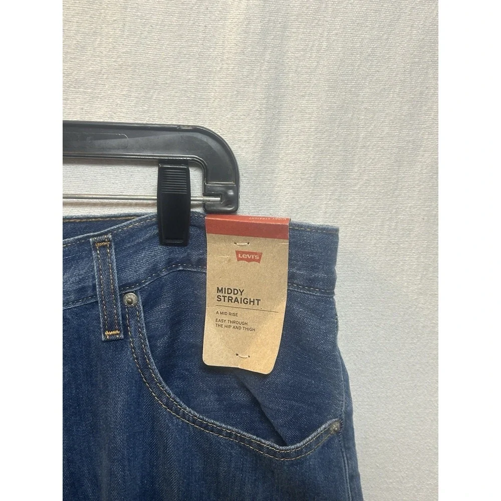 NWT Levi's Men's Middy Straight Fit Jeans Size 30x30 Very Lightweight